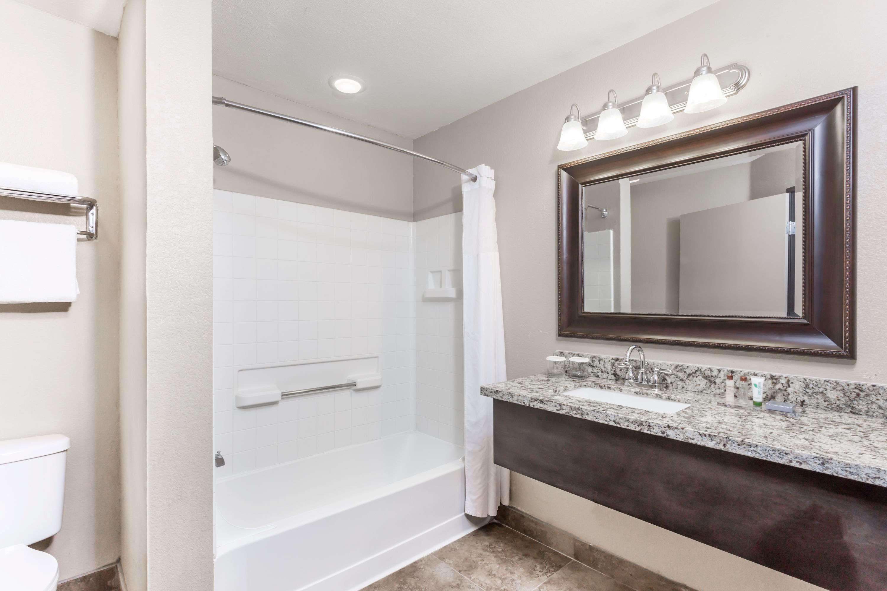 Hawthorn Suites By Wyndham Chandler Extérieur photo