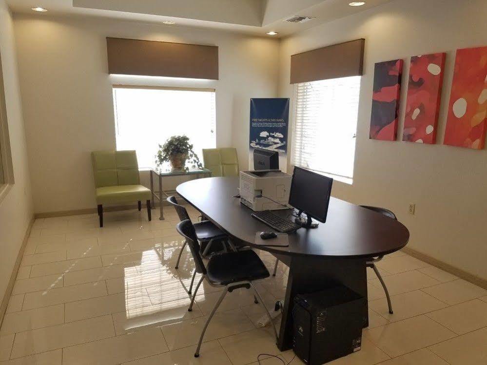 Hawthorn Suites By Wyndham Chandler Extérieur photo